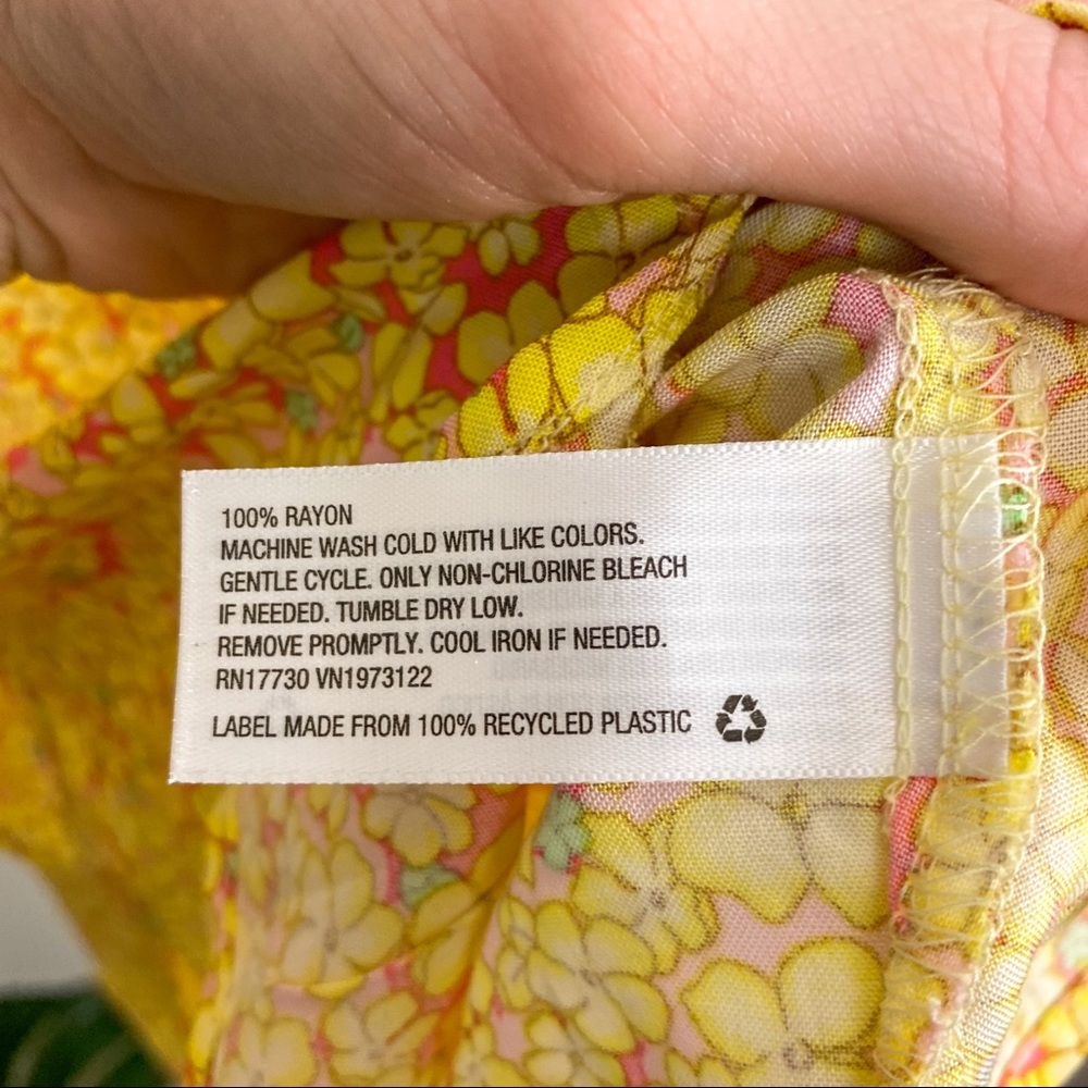 Dainty Floral Front Slit Yellow Sleeveless Mini Dress with Pockets Size Small - Picture 11 of 12